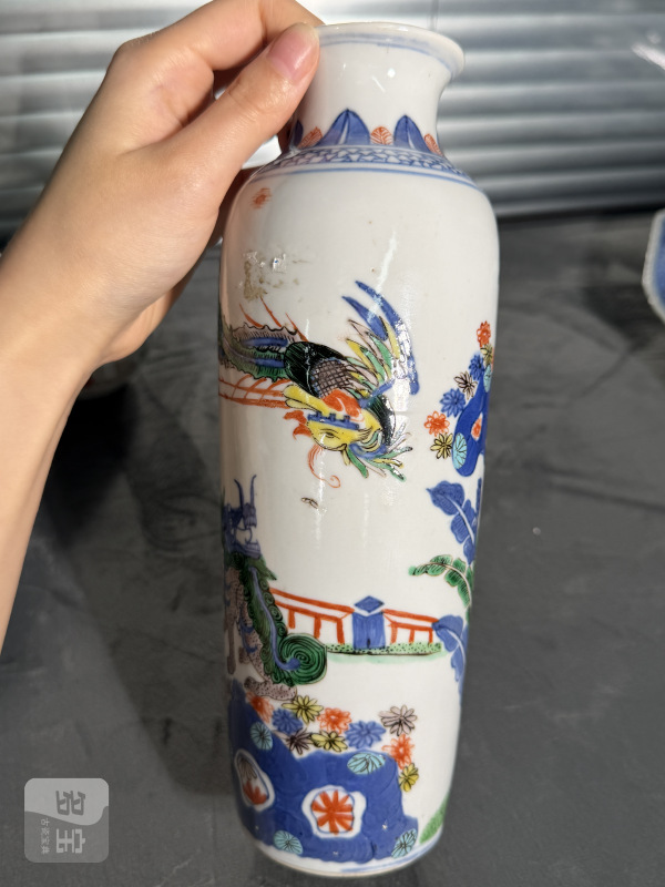 清光绪青花五彩麟凤呈祥纹小筒瓶 - 图3